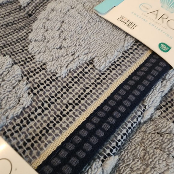 CARO HOME S/2 Bath Towels Coastal Collection Beach Theme Sea Shells Navy - Picture 3 of 4